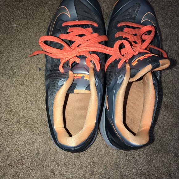 lebrons - Picture 6 of 6